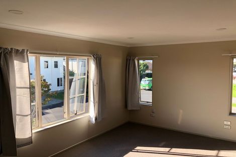 Photo of property in 5 Bezar Place, Flat Bush, Auckland, 2016