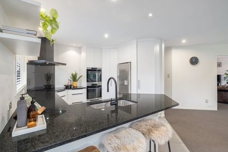 Photo of property in 32 Hussey Road, Harewood, Christchurch, 8051