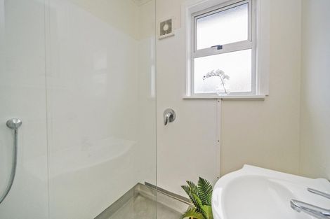 Photo of property in 29 Andrew Avenue, Roslyn, Palmerston North, 4414