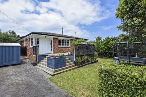 Photo of property in 99 Wallace Road, Mangere Bridge, Auckland, 2022