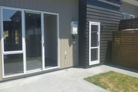 Photo of property in 2b Makura Road, Long Bay, Auckland, 0630