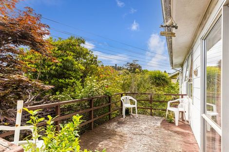 Photo of property in 14 Benita Place, Sunnyvale, Auckland, 0612