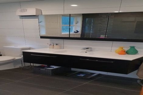 Photo of property in 35a Kinghorne Street, Strathmore Park, Wellington, 6022