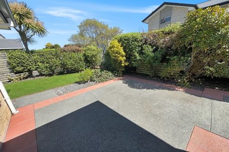 Photo of property in 80 Bowhill Road, New Brighton, Christchurch, 8083