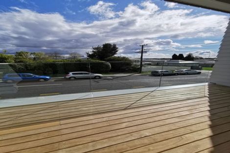 Photo of property in 1/17 Woodford Avenue, Henderson, Auckland, 0610