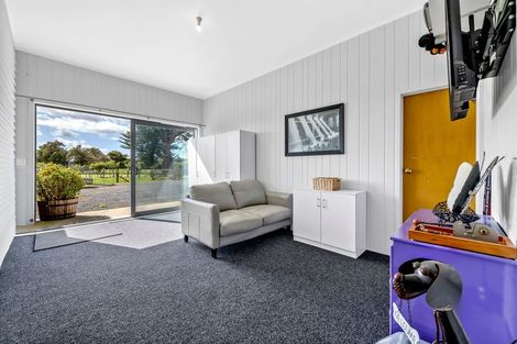 Photo of property in 126 Holmes Road, Waiuku, 2682
