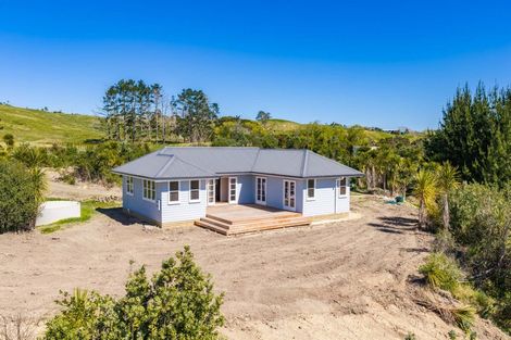 Photo of property in 960a Oneriri Road, Kaiwaka, 0573