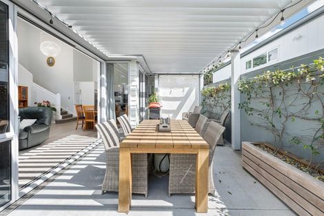 Photo of property in 7 Ian Place, Waihi Beach, 3611