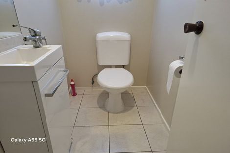 Photo of property in 36 Misty Valley Drive, Henderson, Auckland, 0612