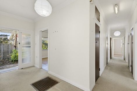 Photo of property in 19 Agra Crescent, Khandallah, Wellington, 6035
