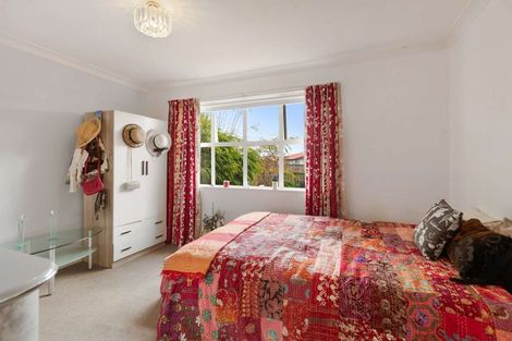 Photo of property in 35 Strathmore Avenue, Levin, 5510