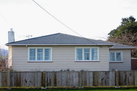 Photo of property in 17 Reeve Street, Levin, 5510