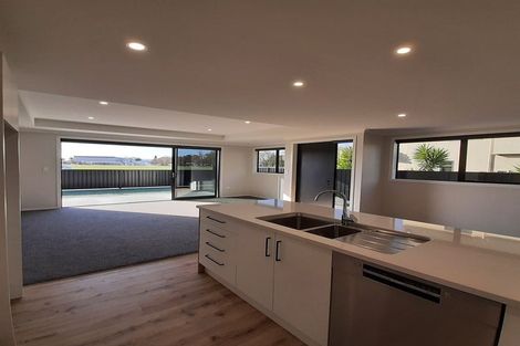 Photo of property in 99a Taylor Street, Cambridge, 3434