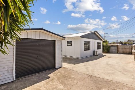 Photo of property in 168 Tukapa Street, Westown, New Plymouth, 4310