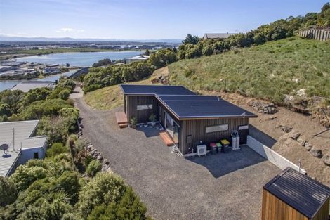 Photo of property in 3 Valley View, Mount Pleasant, Christchurch, 8081