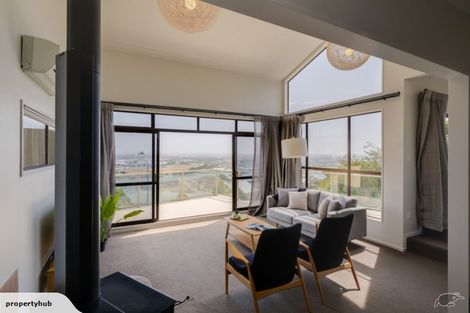 Photo of property in 95 Cannon Hill Crescent, Mount Pleasant, Christchurch, 8081