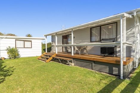 Photo of property in 4a Roretana Drive, Athenree, Katikati, 3177