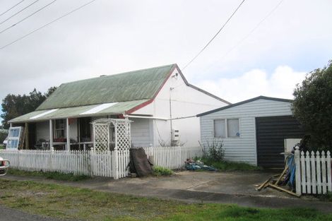Photo of property in 8 Linley Crescent, Te Kopuru, 0391