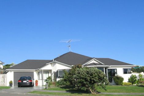 Photo of property in 12 Westridge, Camborne, Porirua, 5026