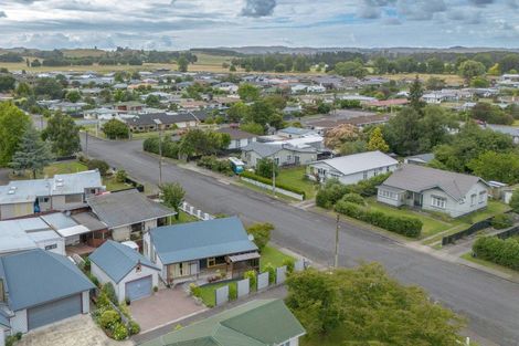 Photo of property in 13 Francis Drake Street, Waipukurau, 4200