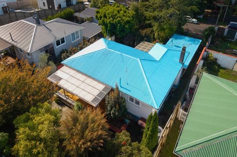 Photo of property in 25 Lowtherhurst Road, Massey, Auckland, 0614