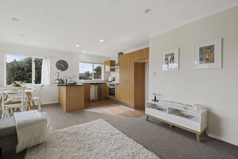 Photo of property in 2 Derg Place, East Tamaki, Auckland, 2013
