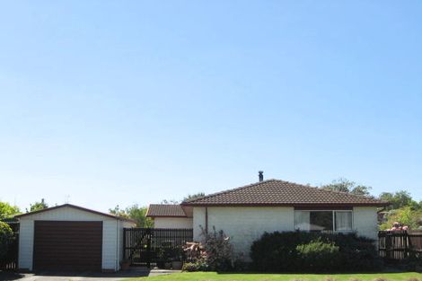 Photo of property in 7 Monteath Place, Redwood, Christchurch, 8051