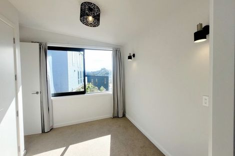 Photo of property in 8 Silvereye Way, Johnsonville, Wellington, 6037