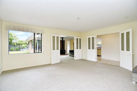 Photo of property in 17 Windsor Court, Rangiora, 7400