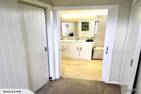 Photo of property in 3b Shalimar Crescent, Khandallah, Wellington, 6035