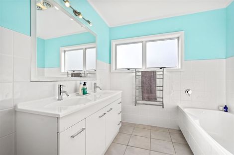 Photo of property in 94 Church Street, Onerahi, Whangarei, 0110