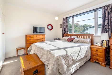 Photo of property in 5 Allan Street, Dannevirke, 4930