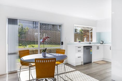 Photo of property in 46 Patts Avenue, Glendene, Auckland, 0602