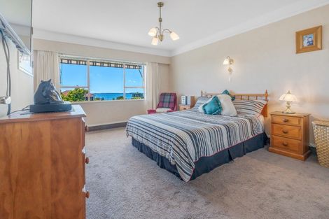 Photo of property in 4 Evelyn Road, Cockle Bay, Auckland, 2014