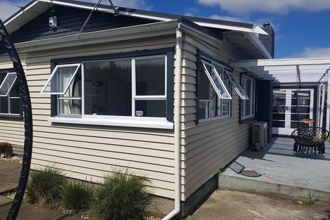 Photo of property in 90 Smart Road, Glen Avon, New Plymouth, 4312