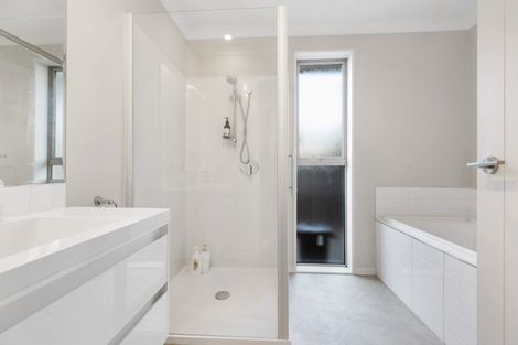 Photo of property in 18 Thurso Place, New Brighton, Christchurch, 8083