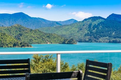 Photo of property in 16 Lawrence Street, Havelock, 7100