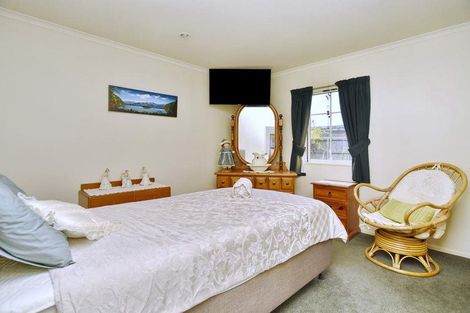 Photo of property in 18 Paget Drive, Woodend, 7610