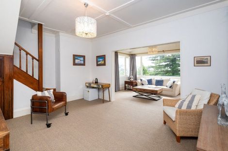 Photo of property in 27 Fitzroy Road, Bluff Hill, Napier, 4110