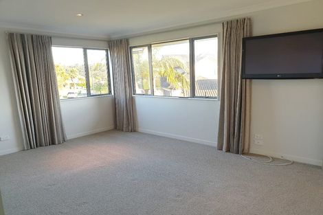 Photo of property in 5 Kelmore Place, Schnapper Rock, Auckland, 0632