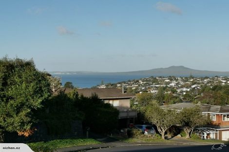 Photo of property in 1/84 Sunrise Avenue, Mairangi Bay, Auckland, 0630