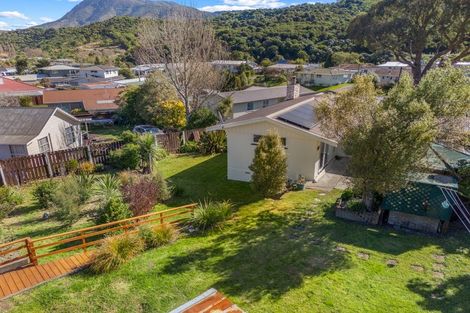 Photo of property in 83 Hampden Street, Picton, 7220