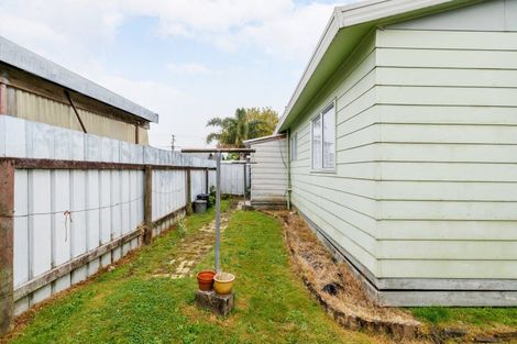 Photo of property in 2 Sunnyside Road, Nawton, Hamilton, 3200