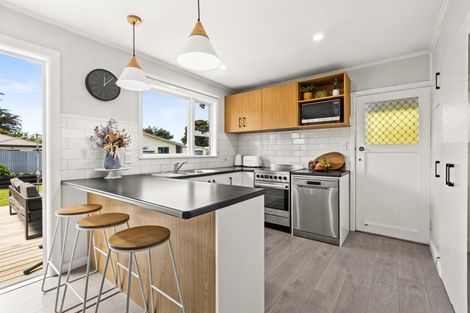 Photo of property in 21 Bill Hercock Street, Pirimai, Napier, 4112