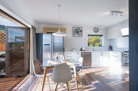 Photo of property in 76 Tui Glen Road, Atawhai, Nelson, 7010