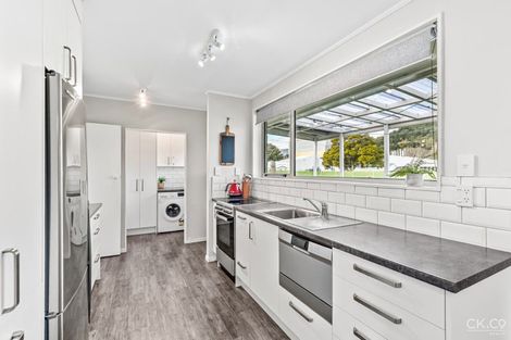 Photo of property in 12a Raukawa Grove, Trentham, Upper Hutt, 5018