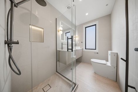 Photo of property in 2b Rangitoto Terrace, Milford, Auckland, 0620