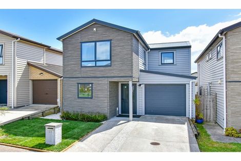 Photo of property in 12 Kuparu Street, Weymouth, Auckland, 2103