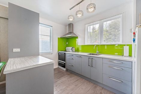 Photo of property in 25 Lowtherhurst Road, Massey, Auckland, 0614