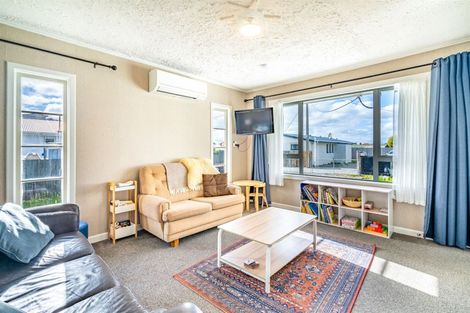 Photo of property in 246f Marine Parade, Bluff, 9814